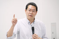 講師 東大教授/岩田忠久氏