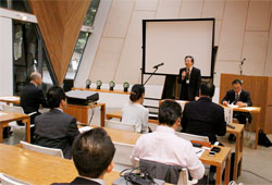 授賞式と講演会